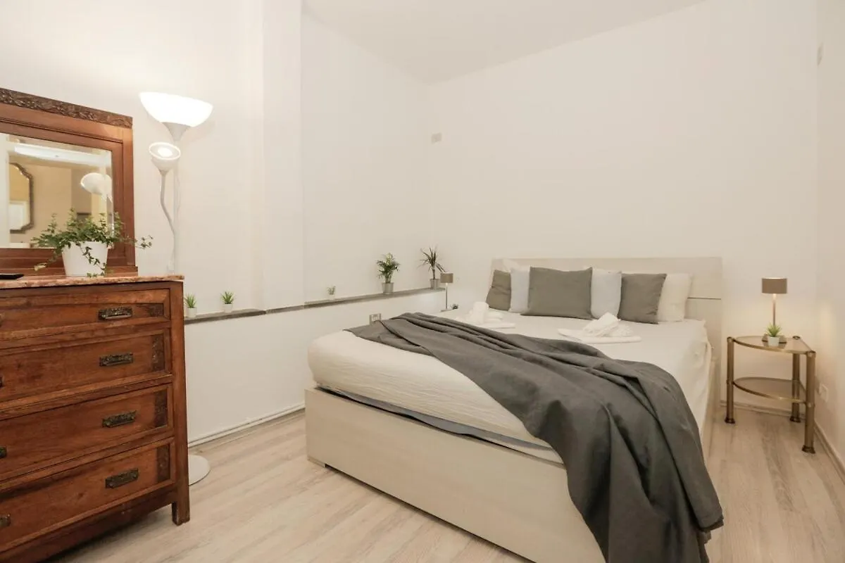 Apartment Appartamento Storico A 2Km Dal Duomo Di Firenze Italien